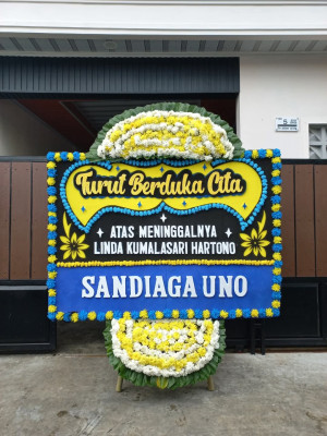 Papan Bunga Duka di Temoyong